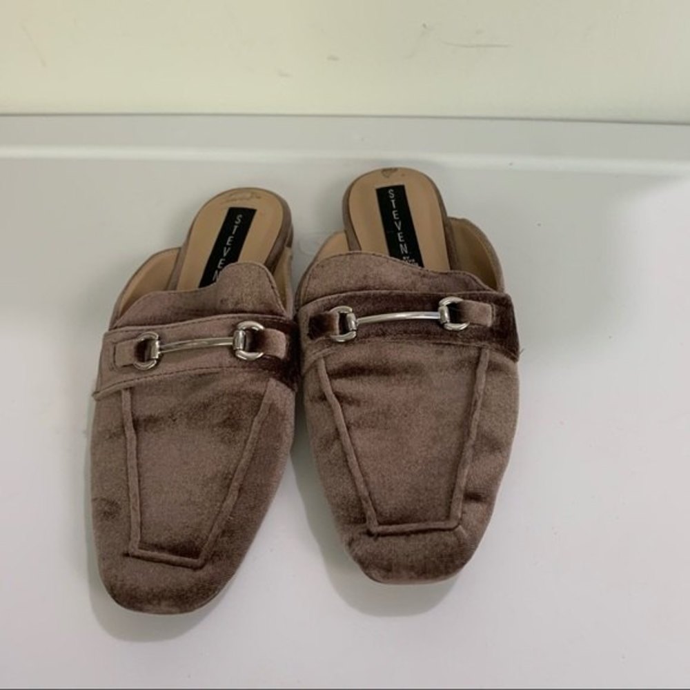 Steven By Steve Madden Mauve Velvet Mule Flats - image 1